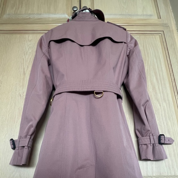 BURBERRY Classic Trench coat Pink - Picture 4 of 10